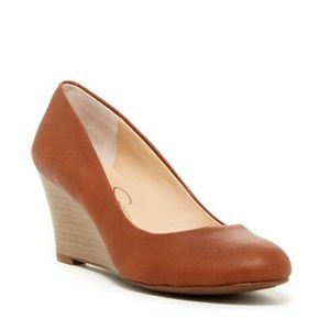 Jessica Simpson Tan Faux Leather Wedges Women’s Size 7